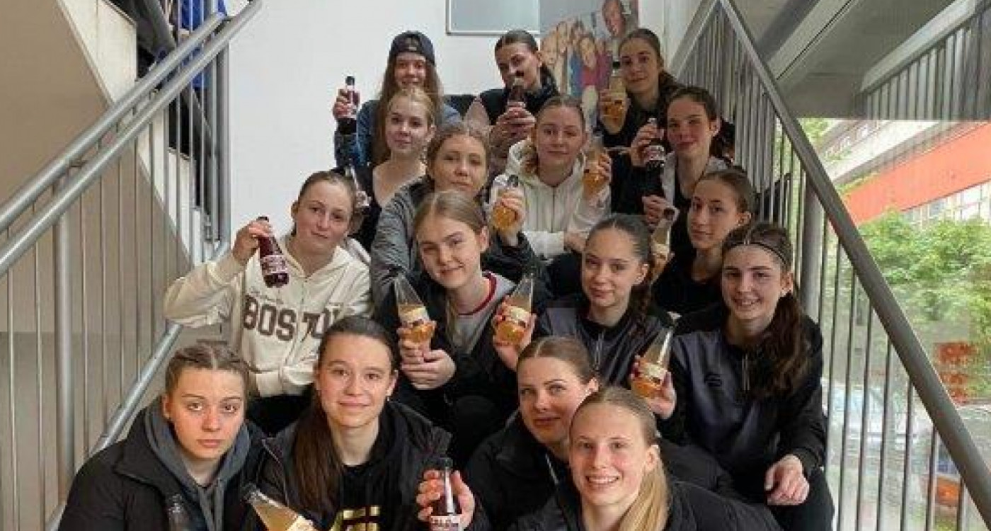 Juniorky a dorostenky se zúčastní turnaje Kalmarsund Floorball Cup ve Švédsku!