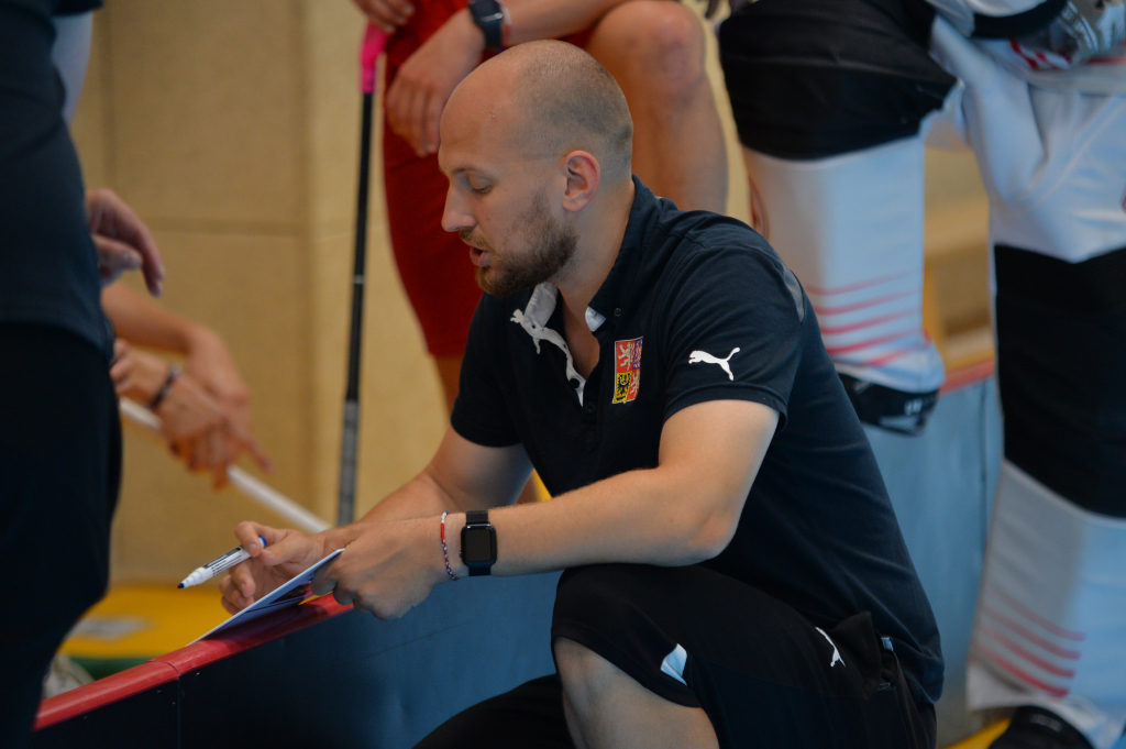 Obrázek 2: Reprezentační trenér Jan Pazdera bude do konce sezóny vypomáhat v FBS Olomouc.